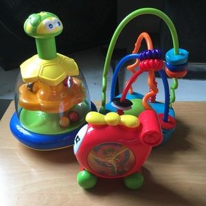 8/15 Set of three baby toys